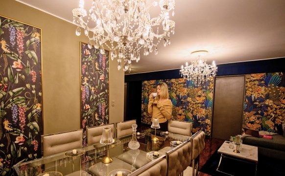 Momento privado en el interior de Oro Verde Penthouse en Lima